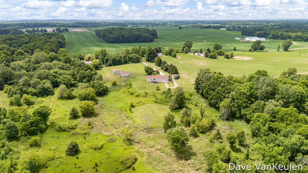 main property photo 58