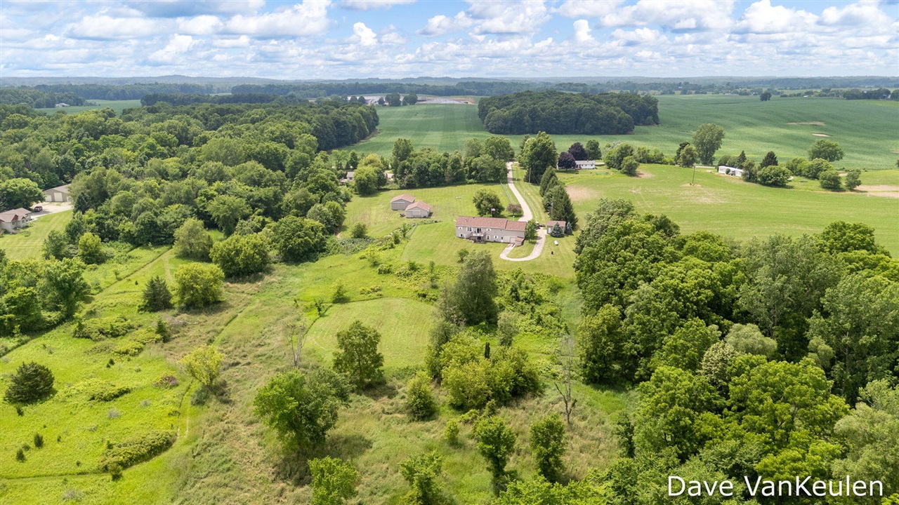 main property photo 59