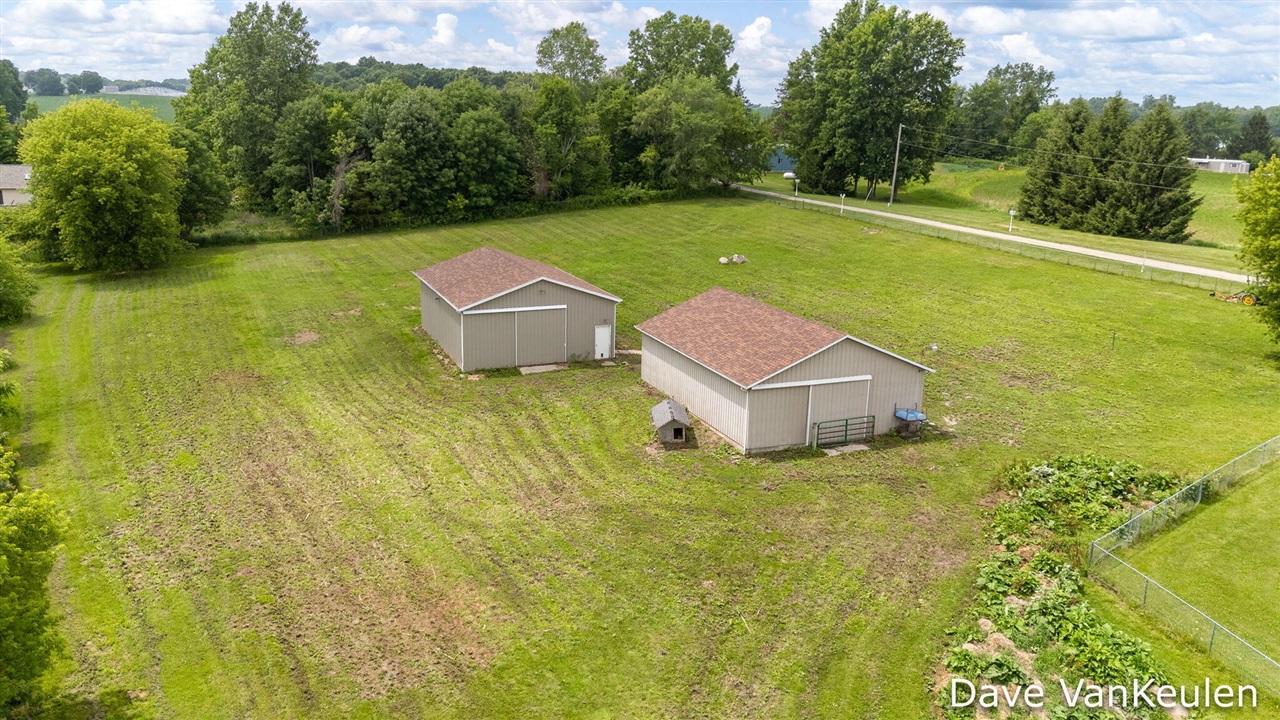 main property photo 60