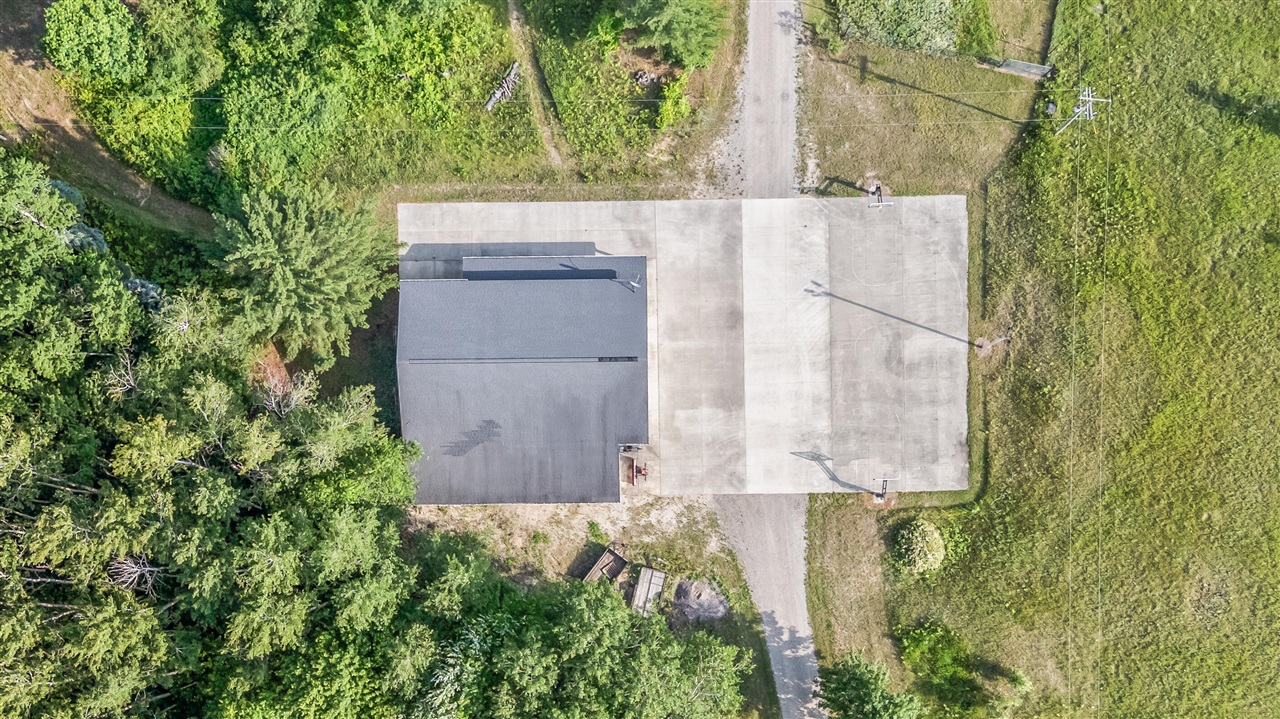 main property photo 81