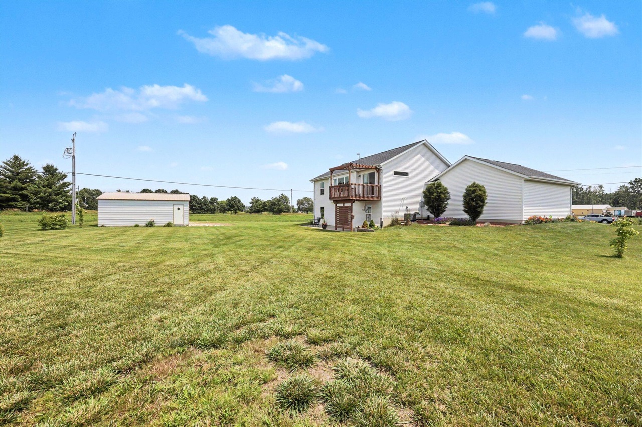 main property photo 8