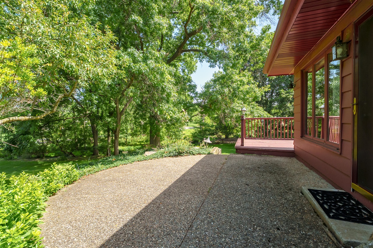 main property photo 35