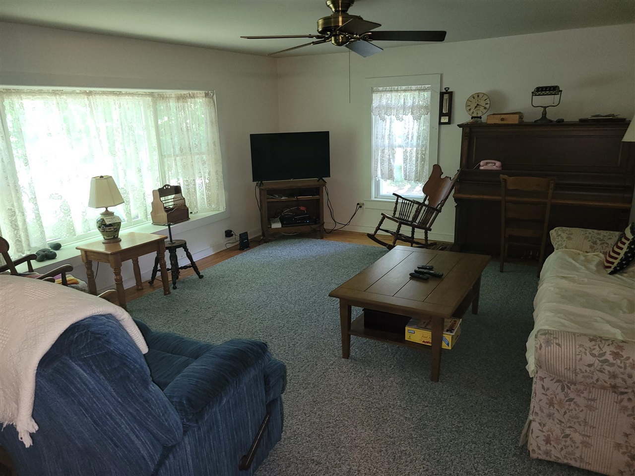 main property photo 12