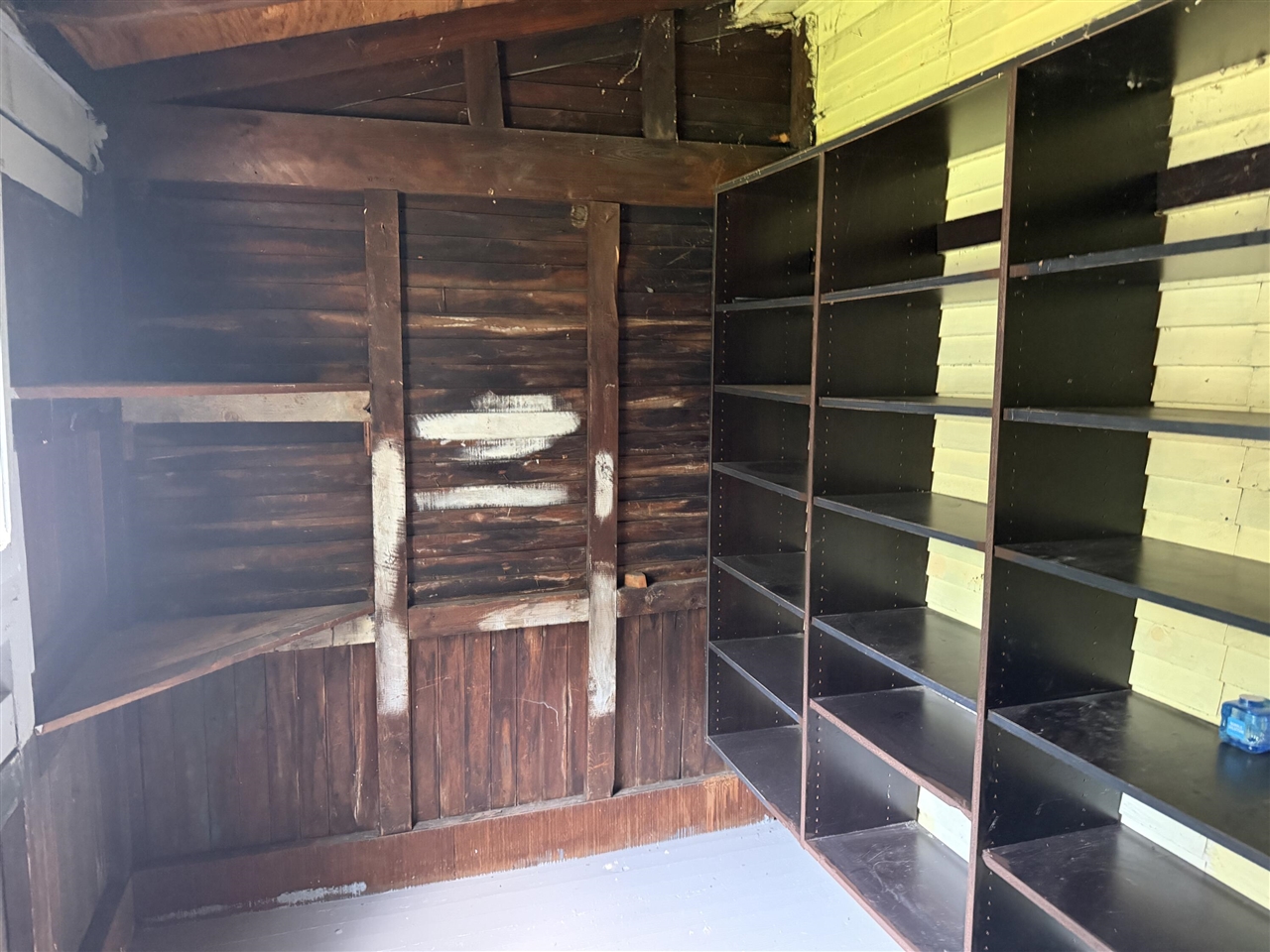 main property photo 40