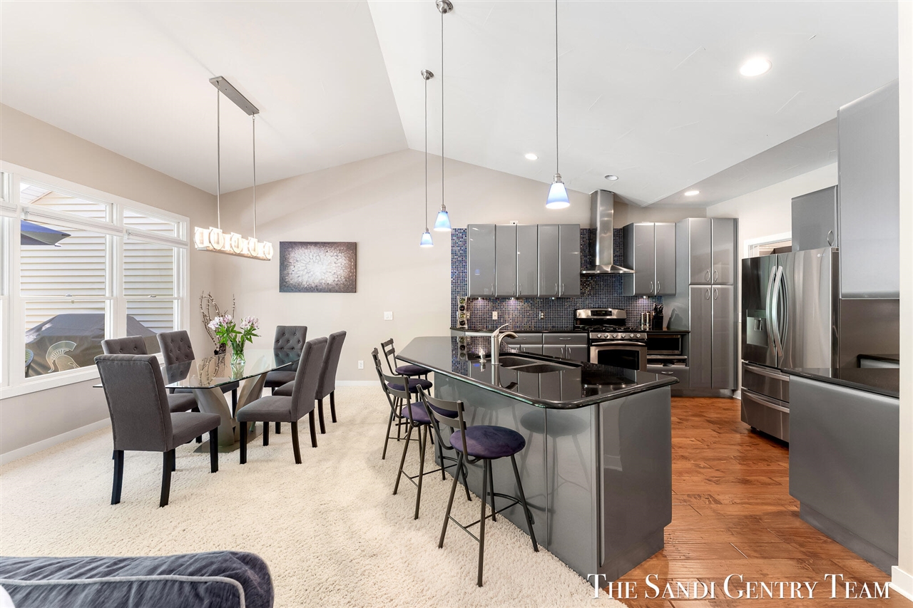 property viewer photo 18