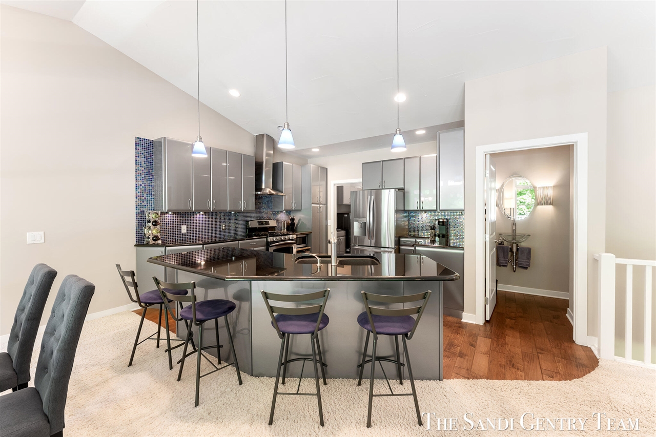 property viewer photo 19