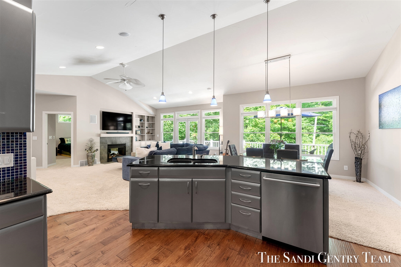 property viewer photo 22