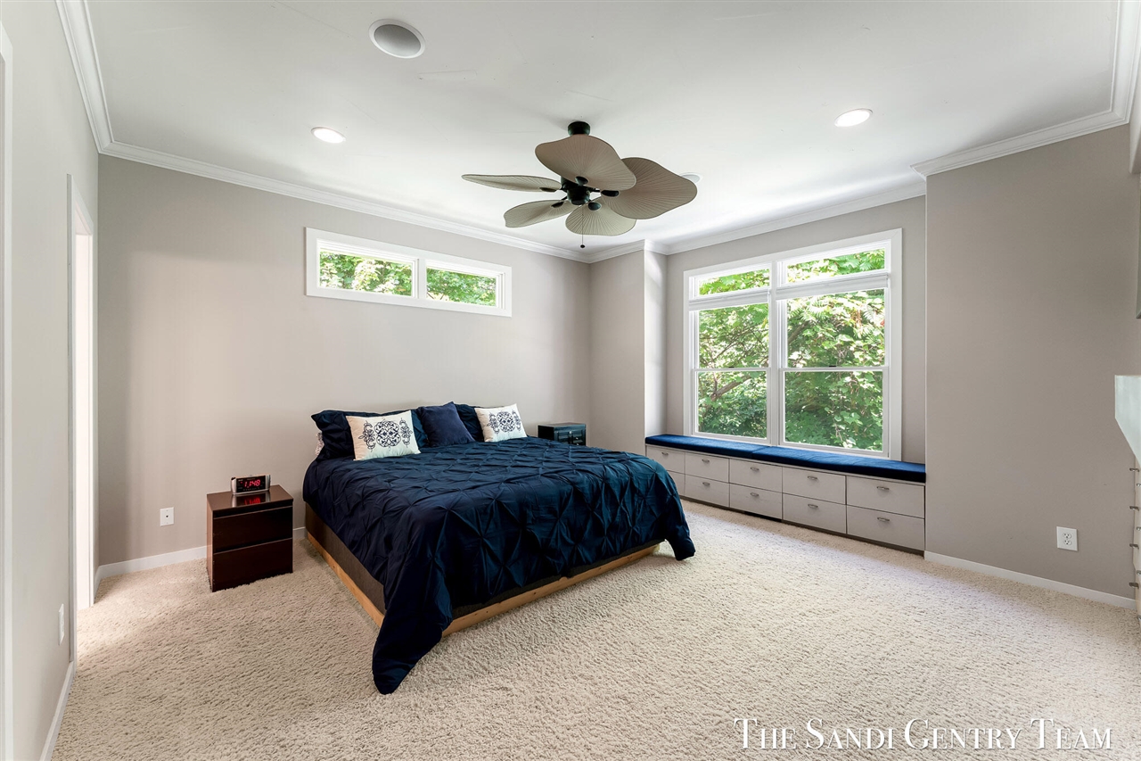 property viewer photo 23