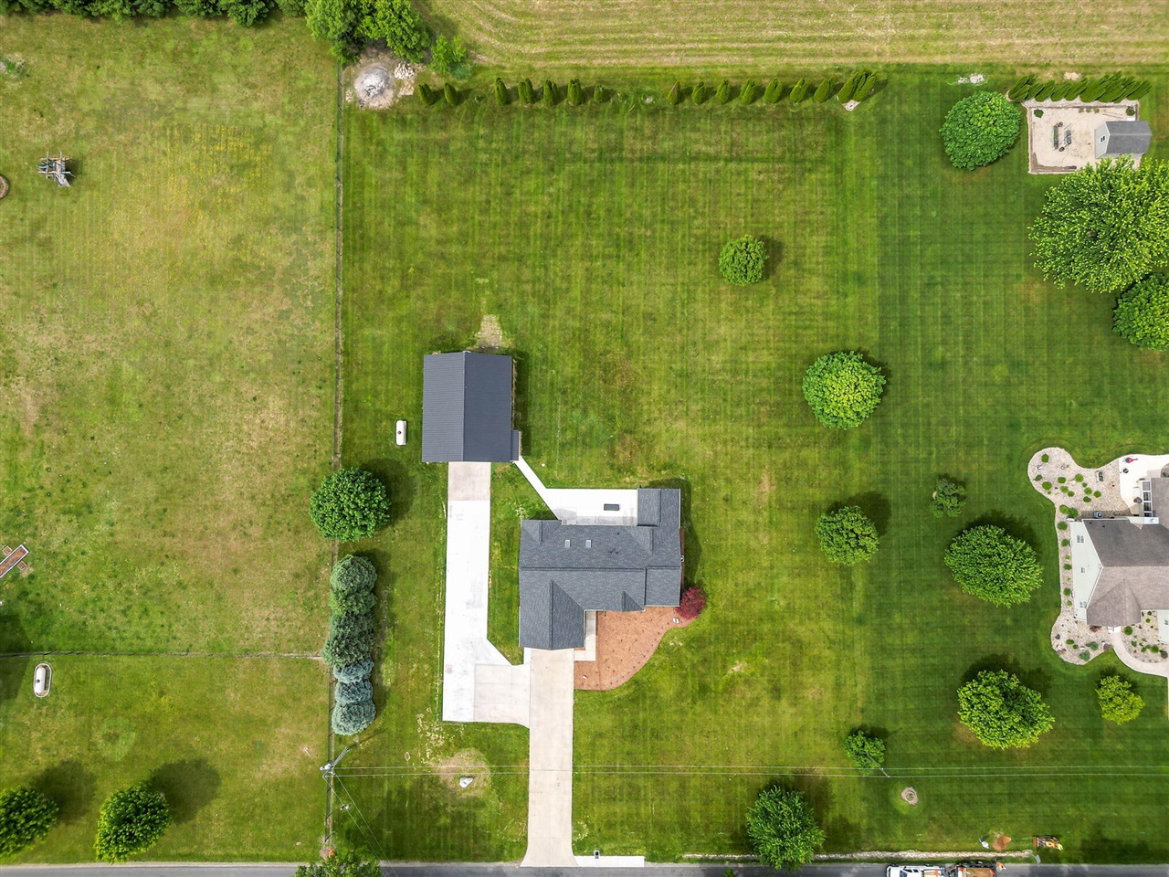 main property photo 43