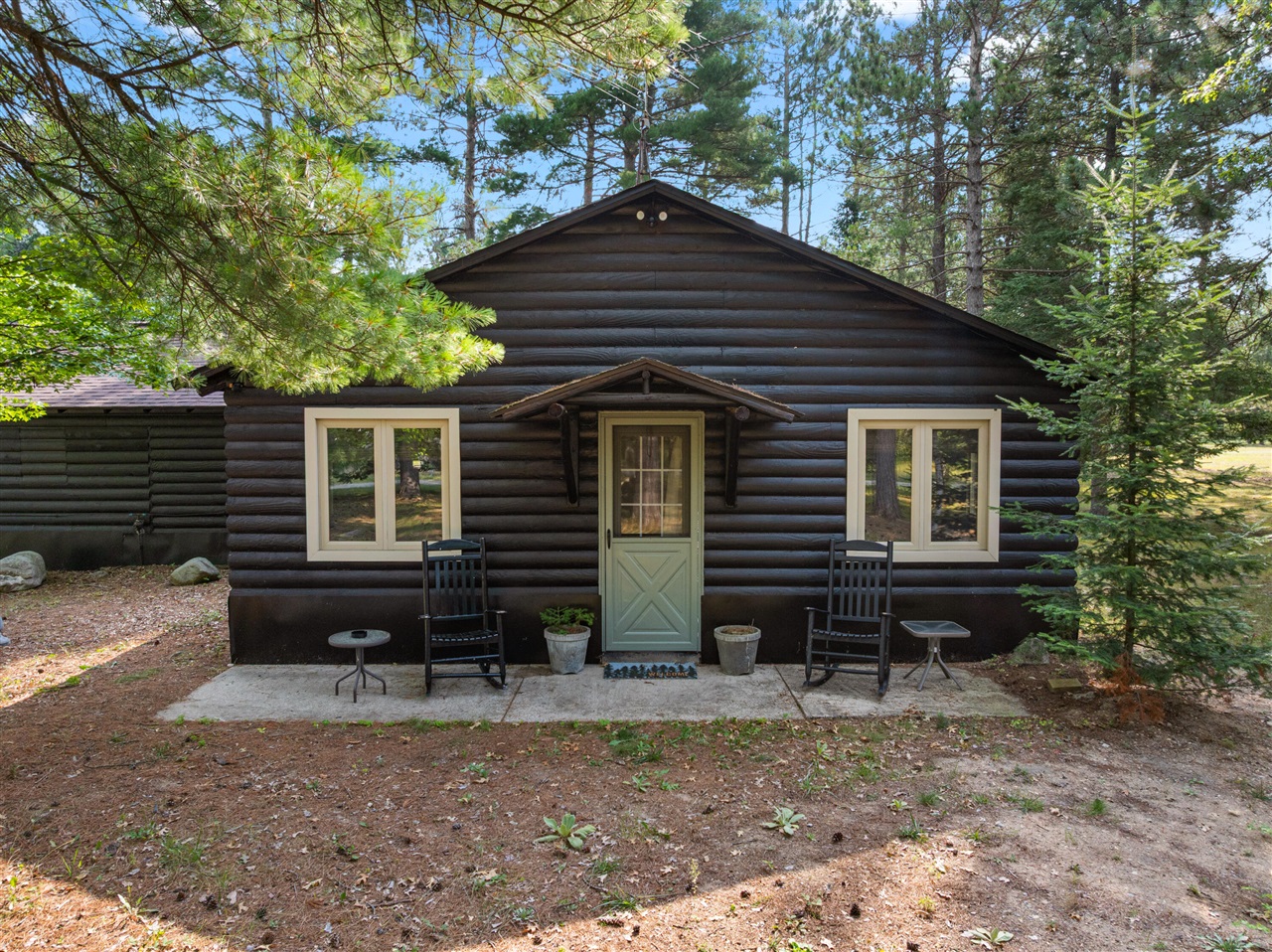 main property photo 32