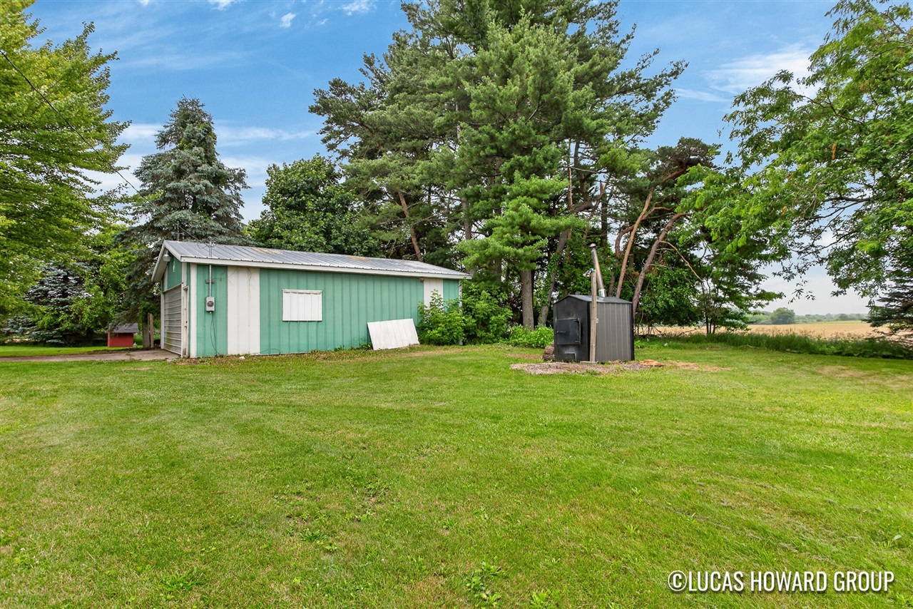 main property photo 35