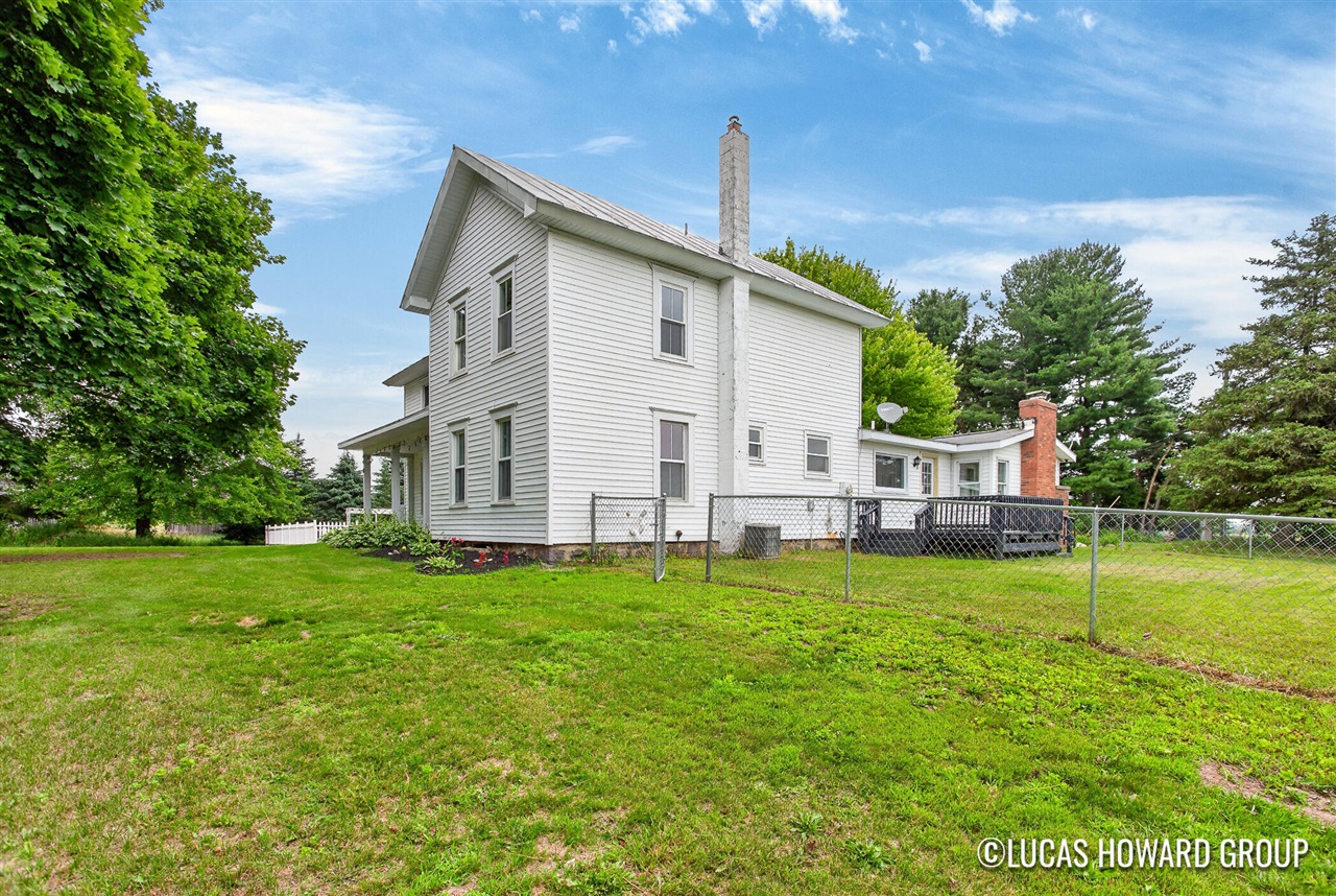 main property photo 38