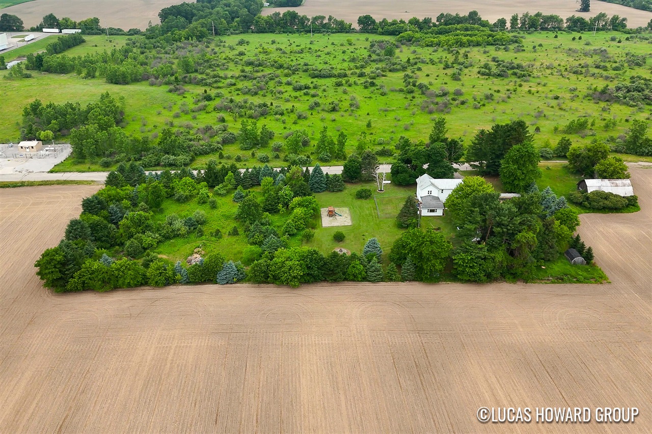 main property photo 43