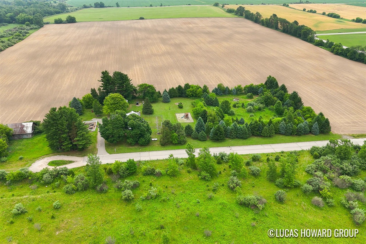 main property photo 44