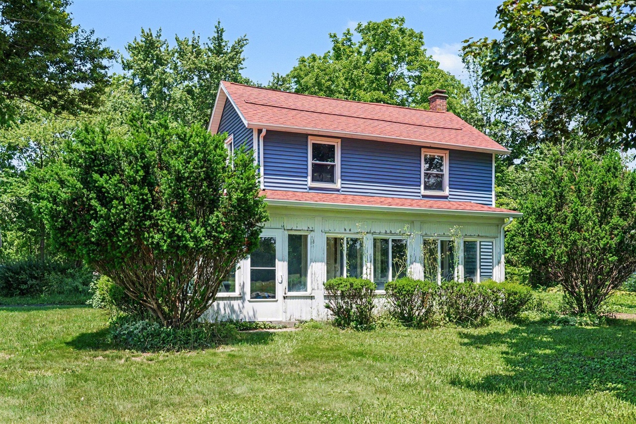 main property photo 23