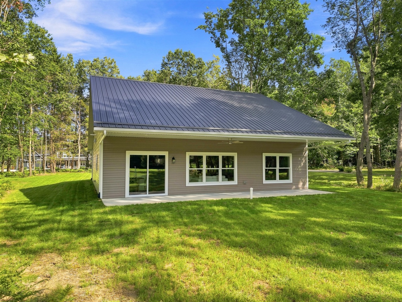 main property photo 49