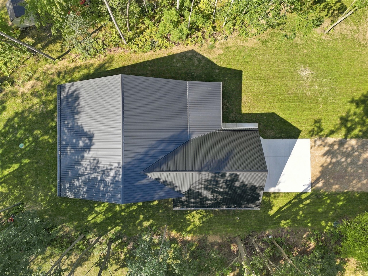 main property photo 50