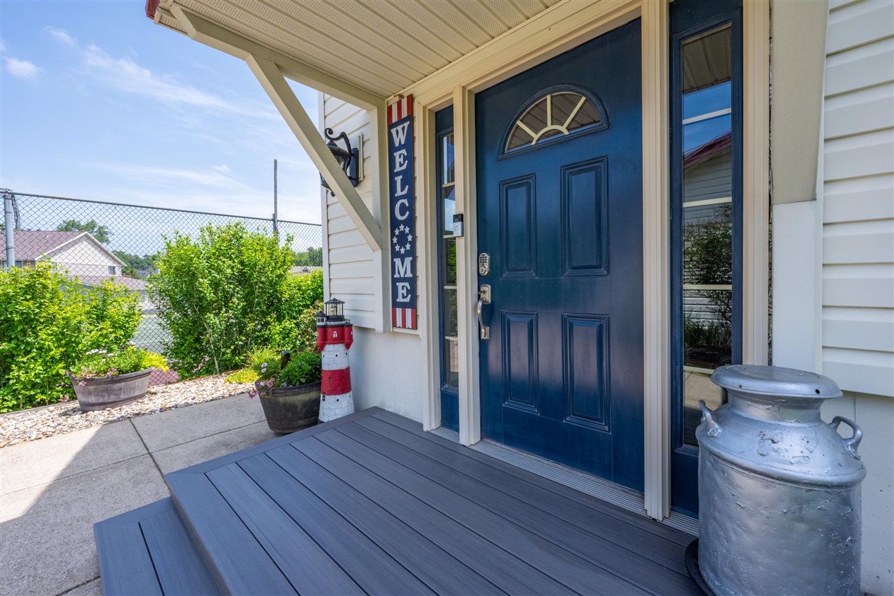 main property photo 10