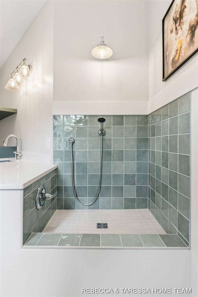 main property photo 67