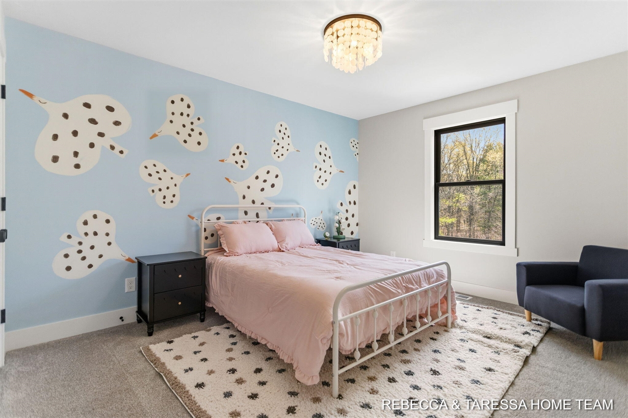 main property photo 75