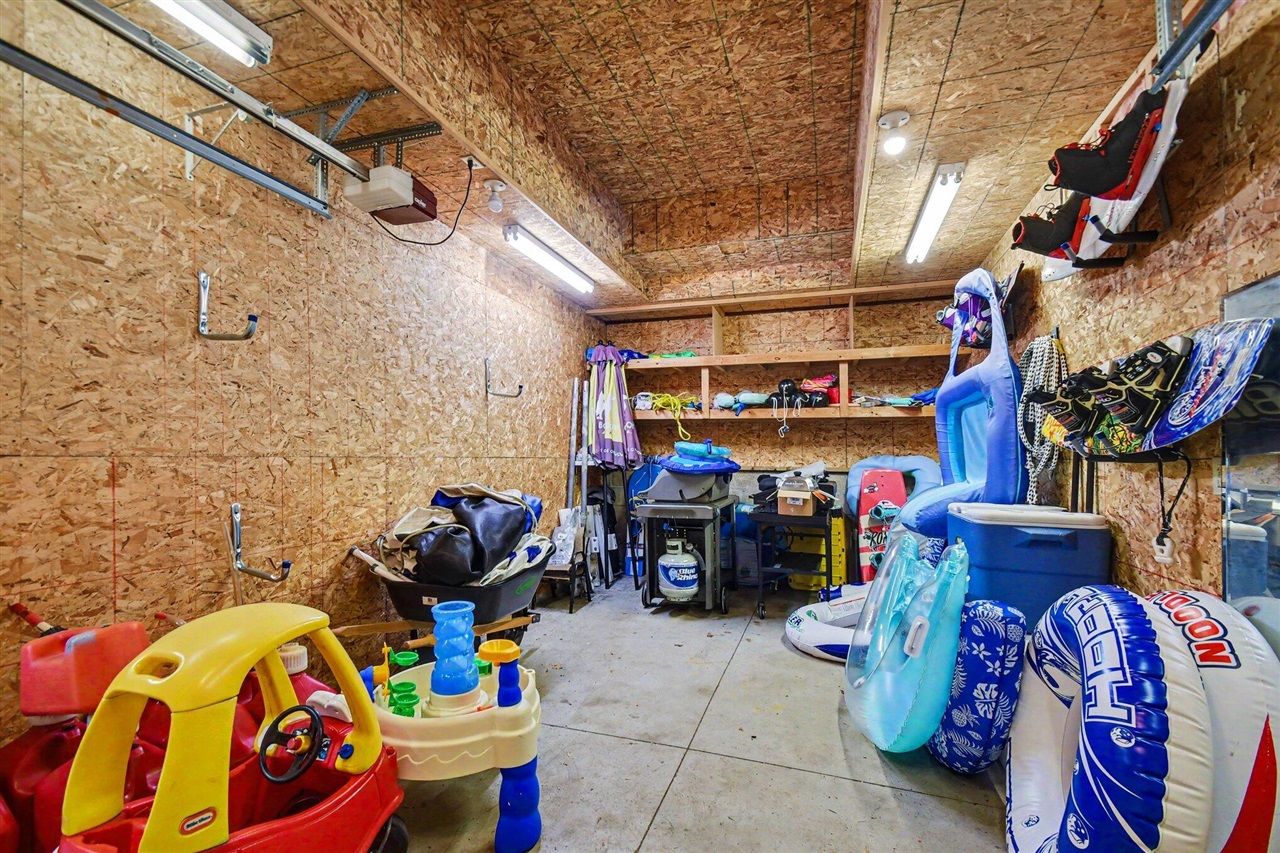 main property photo 67