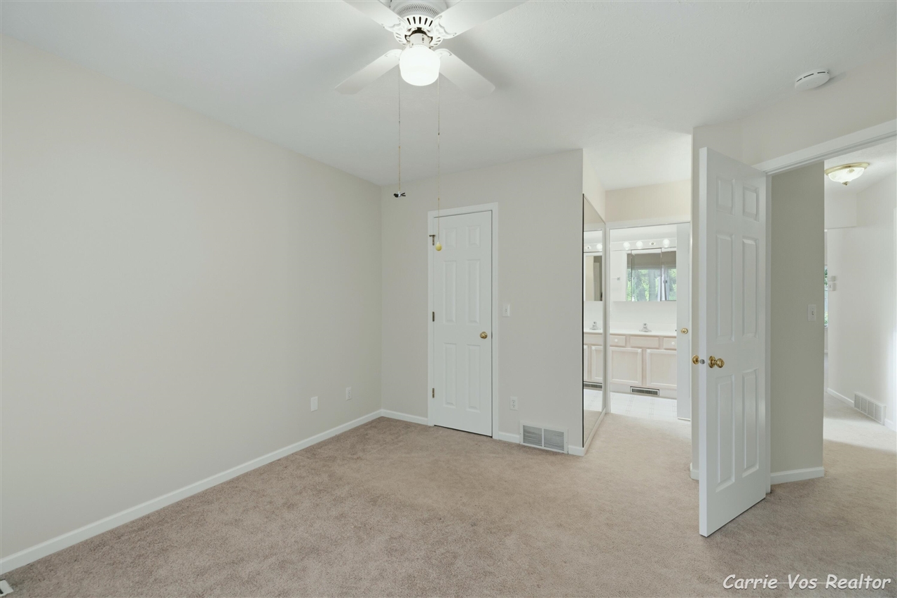 property viewer photo 15