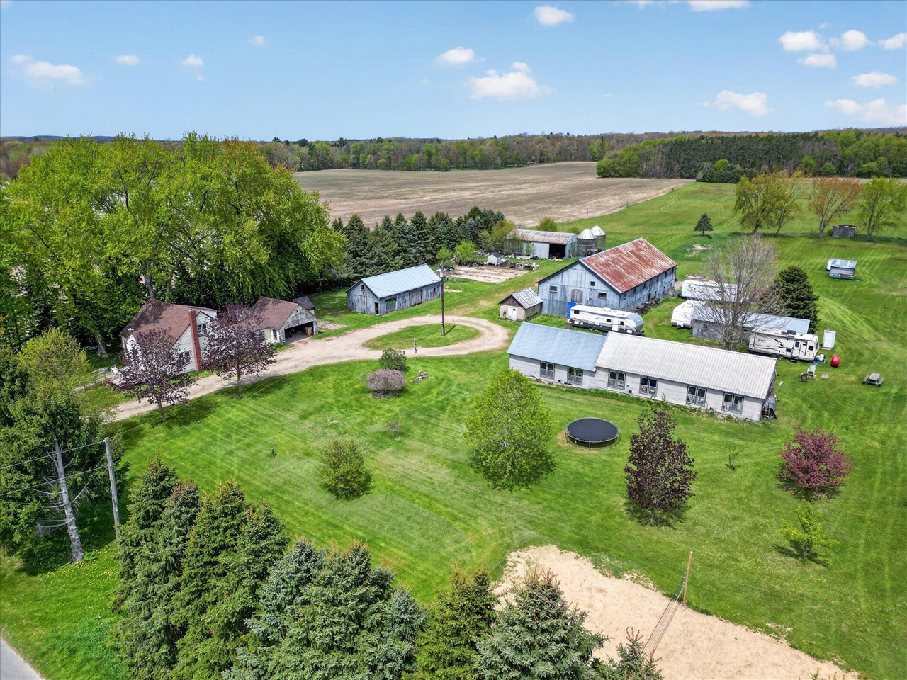 main property photo 74