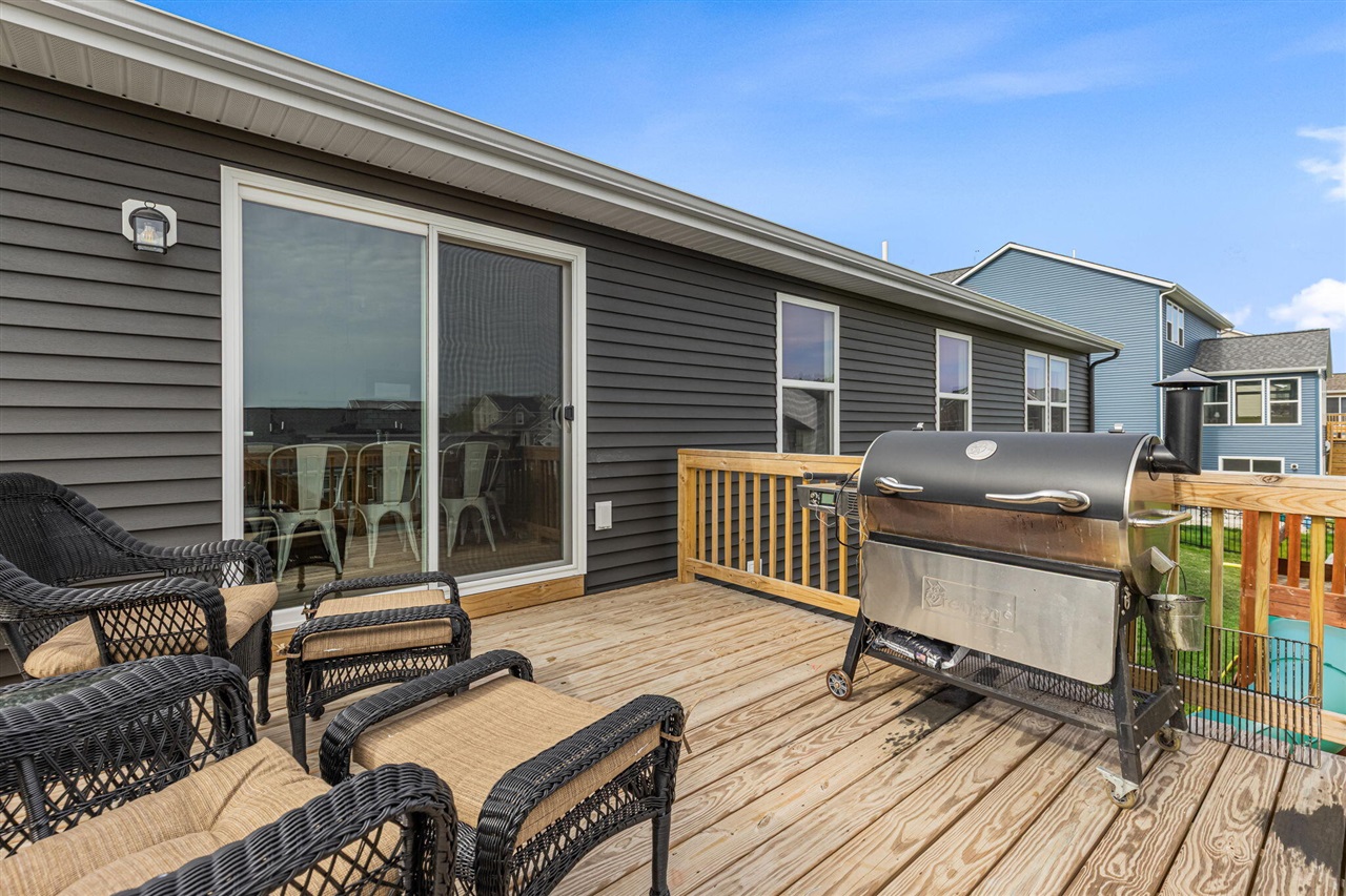 main property photo 54