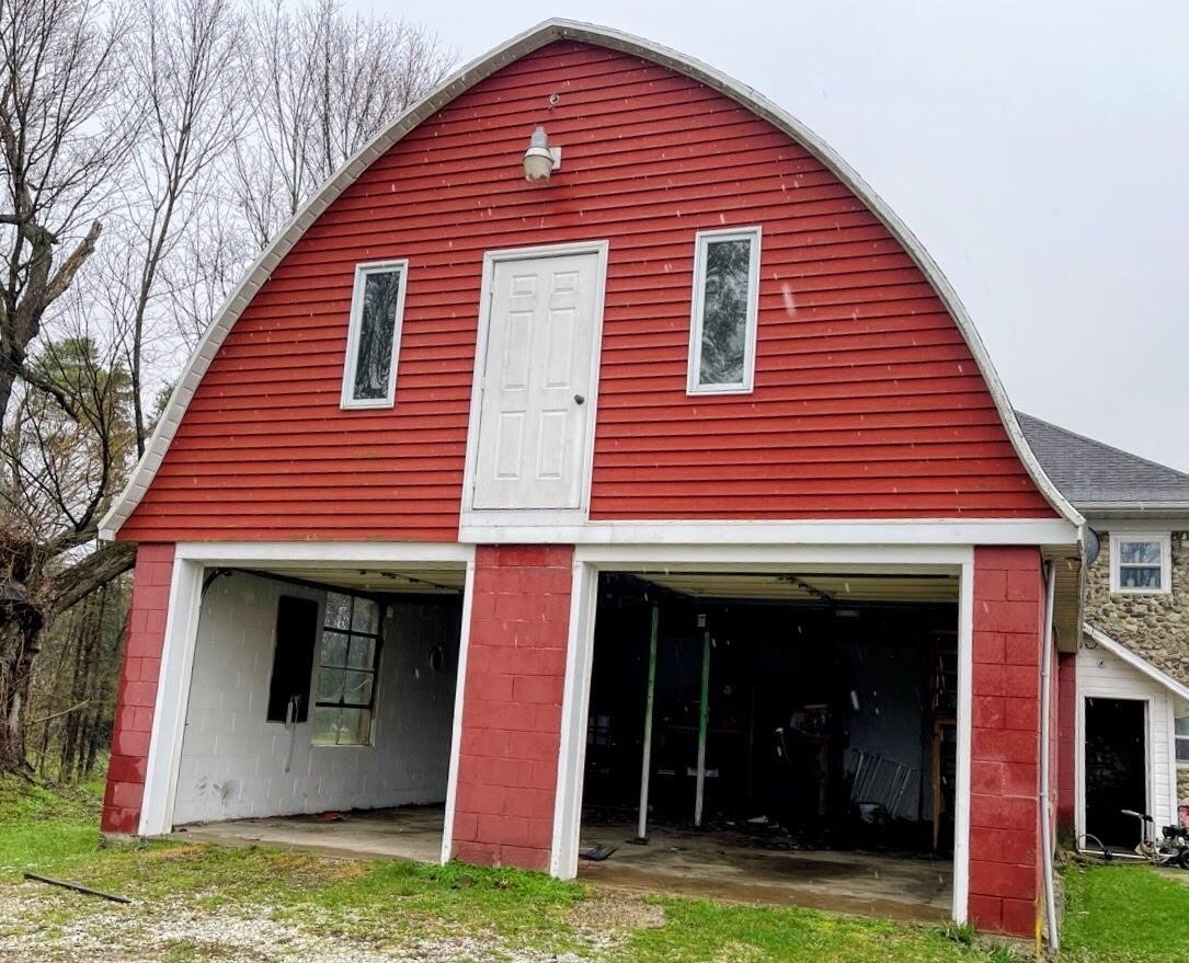 main property photo 23