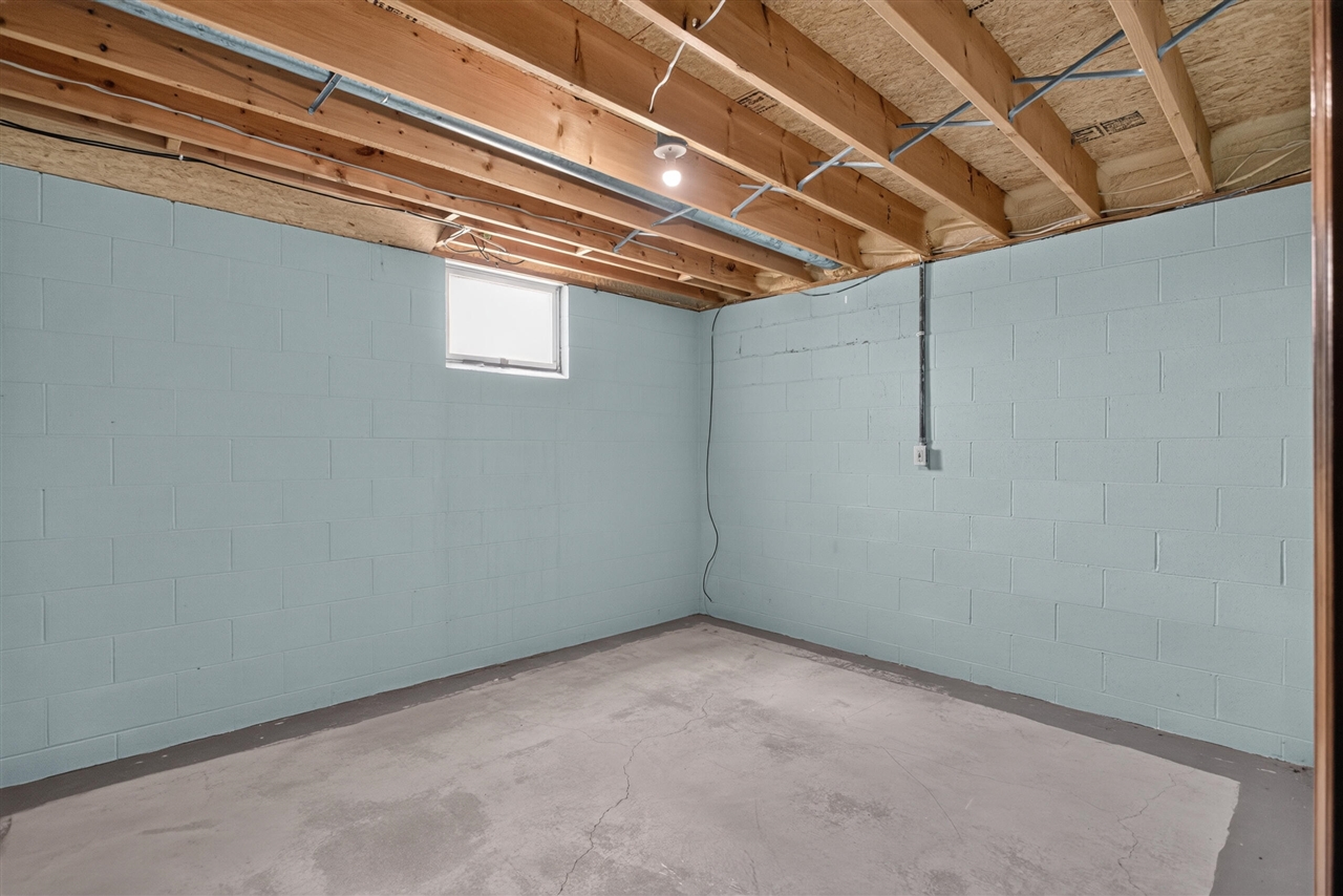 main property photo 66
