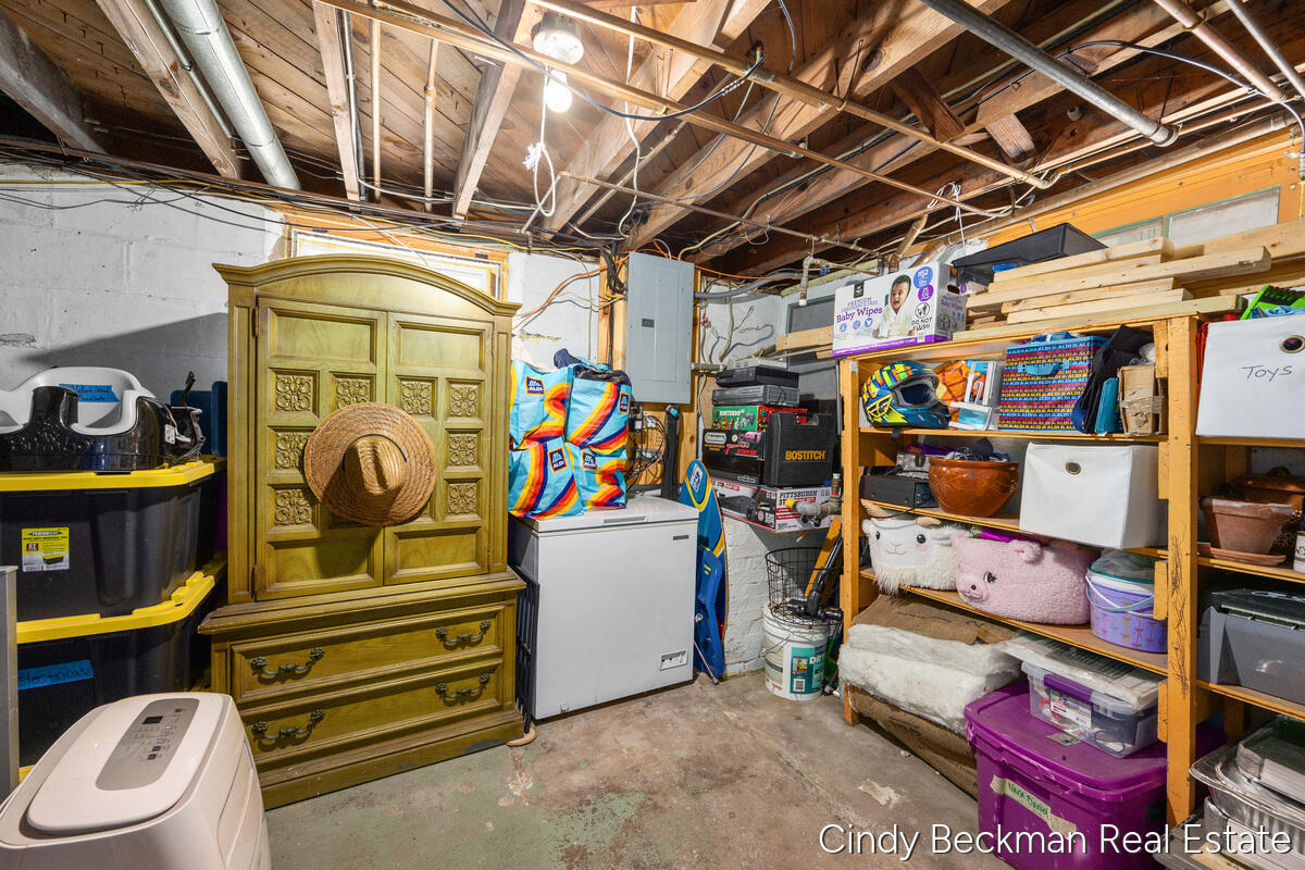 main property photo 19