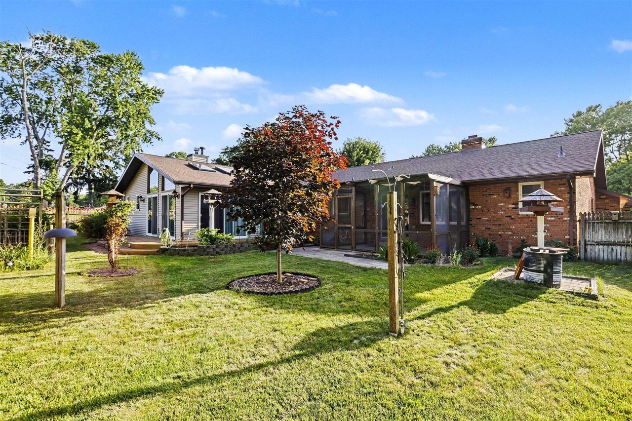 main property photo 33