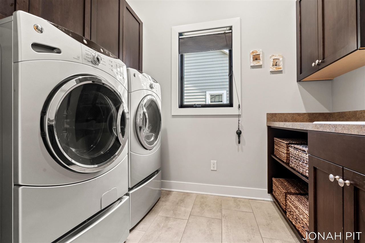 main property photo 63