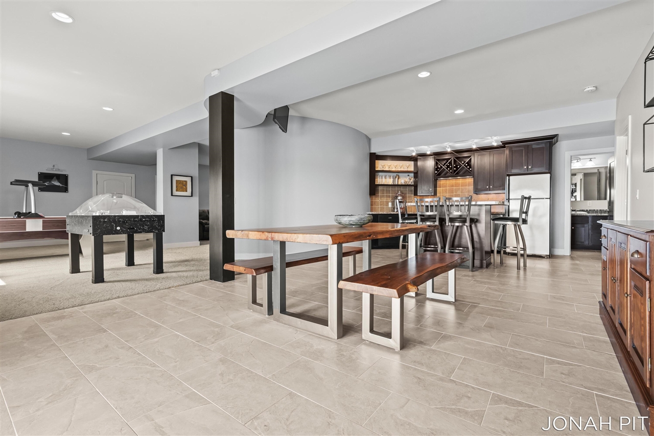 main property photo 90