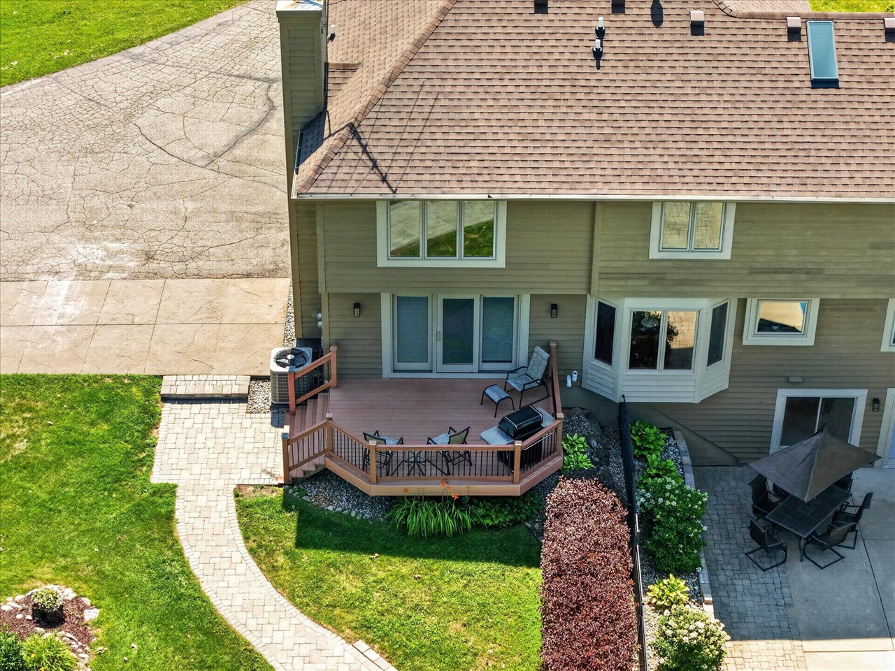 main property photo 73