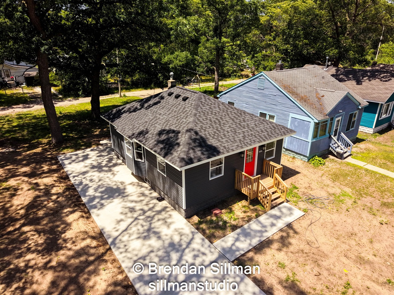 main property photo 3