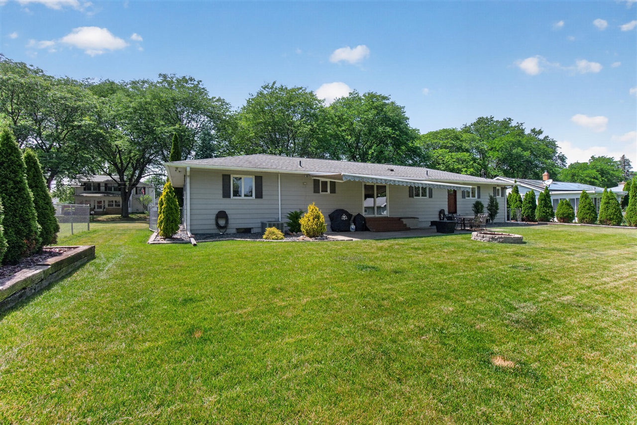 main property photo 51