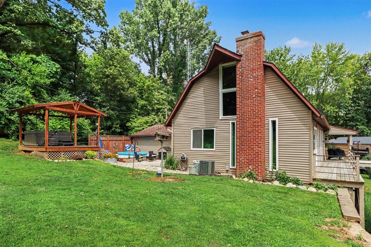 main property photo 27