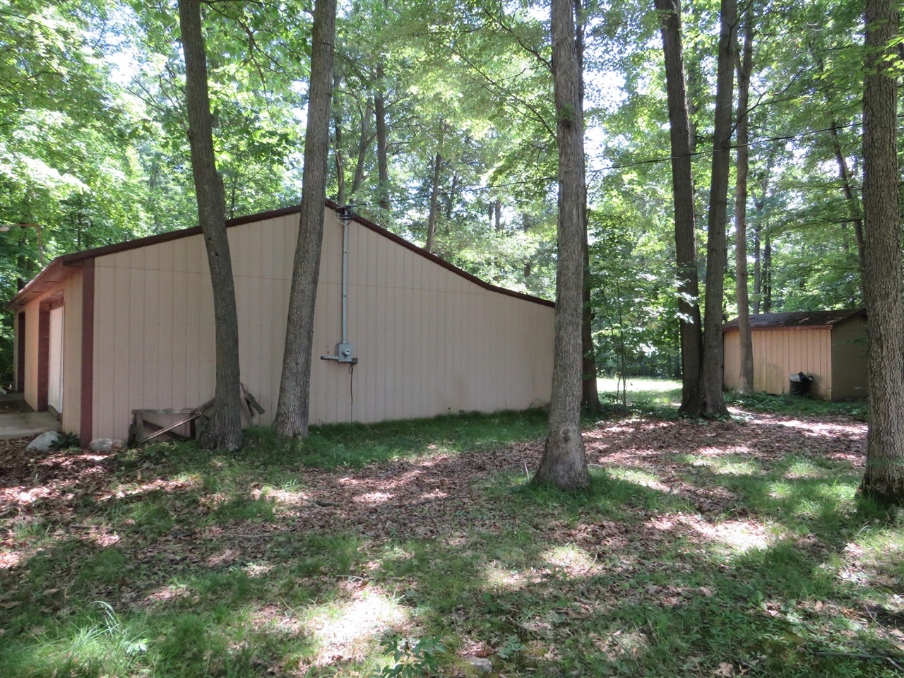 main property photo 40