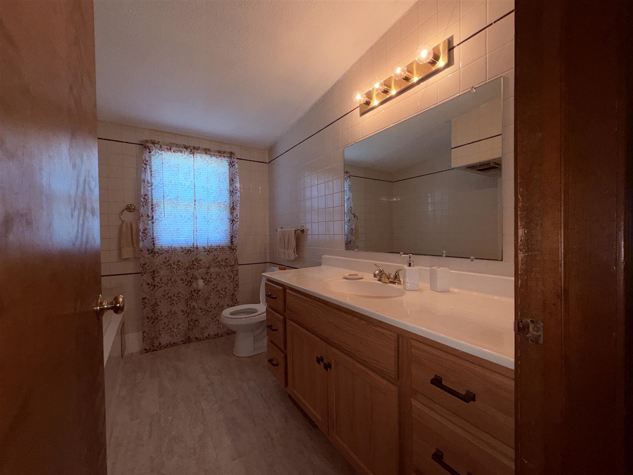 property viewer photo 30