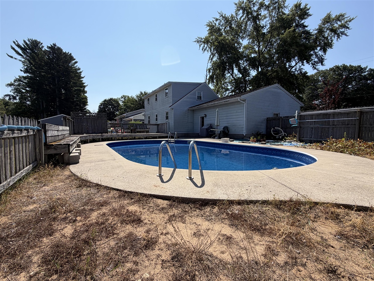 property viewer photo 8