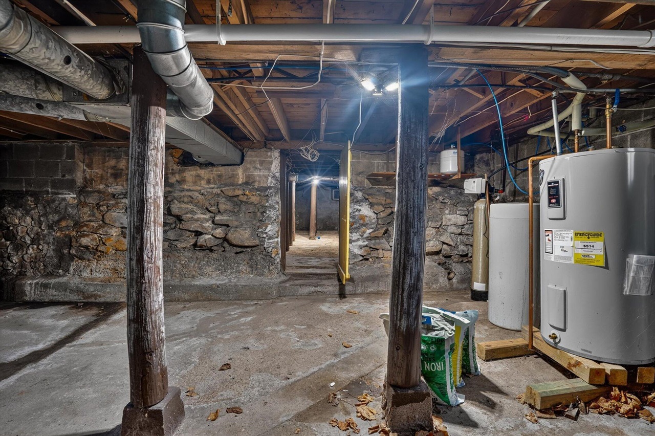 main property photo 44