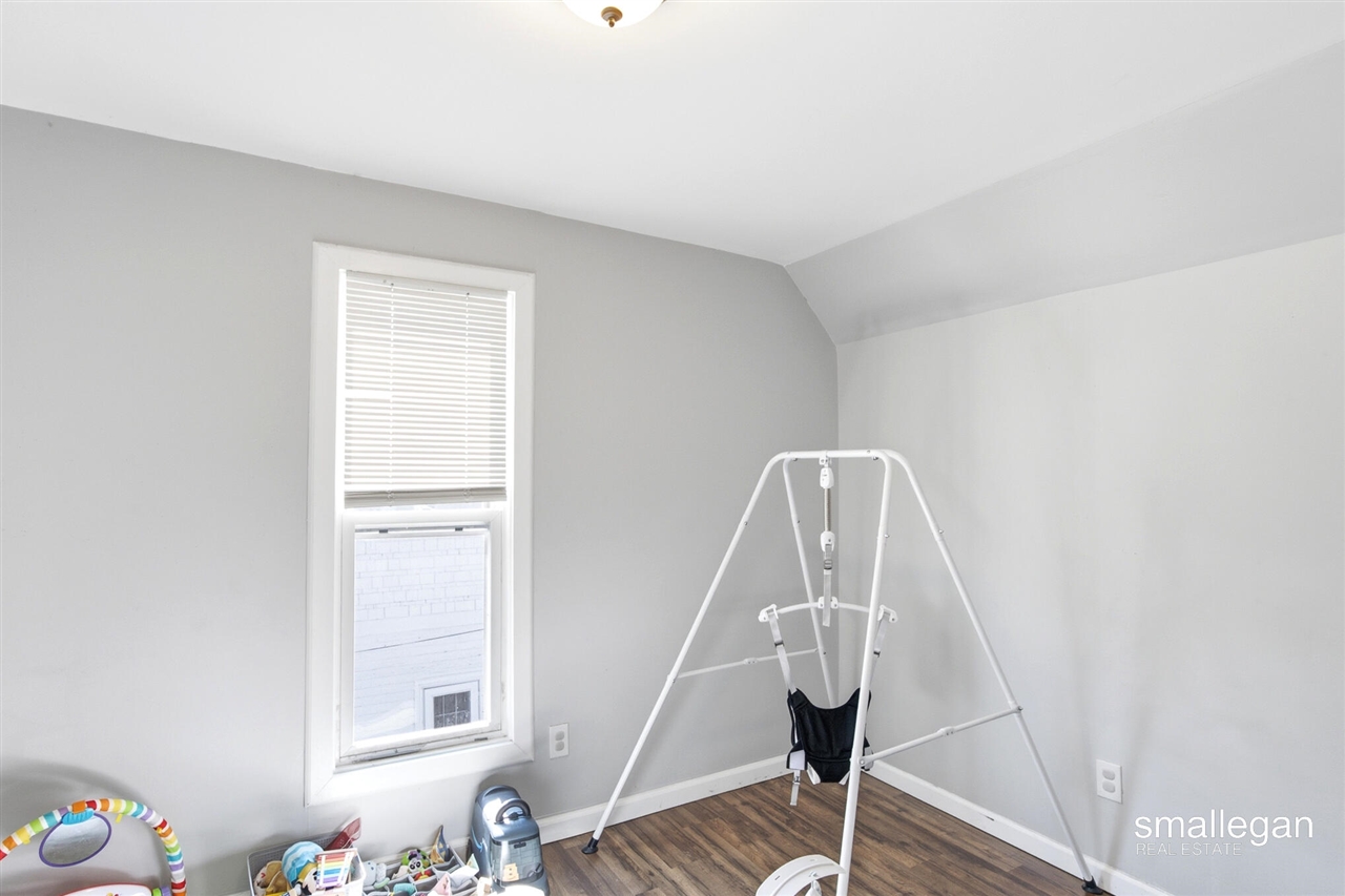property viewer photo 15