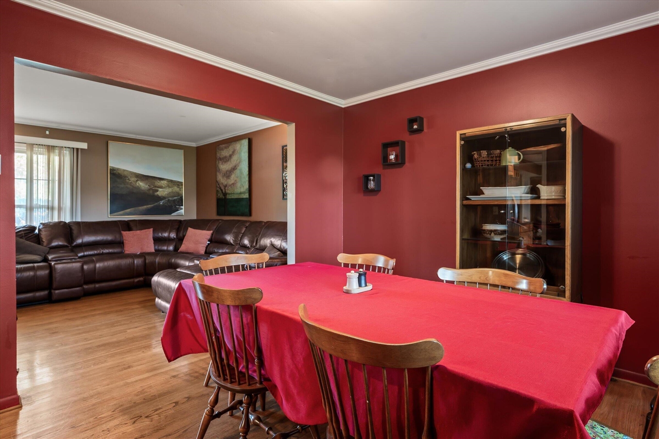 property viewer photo 10