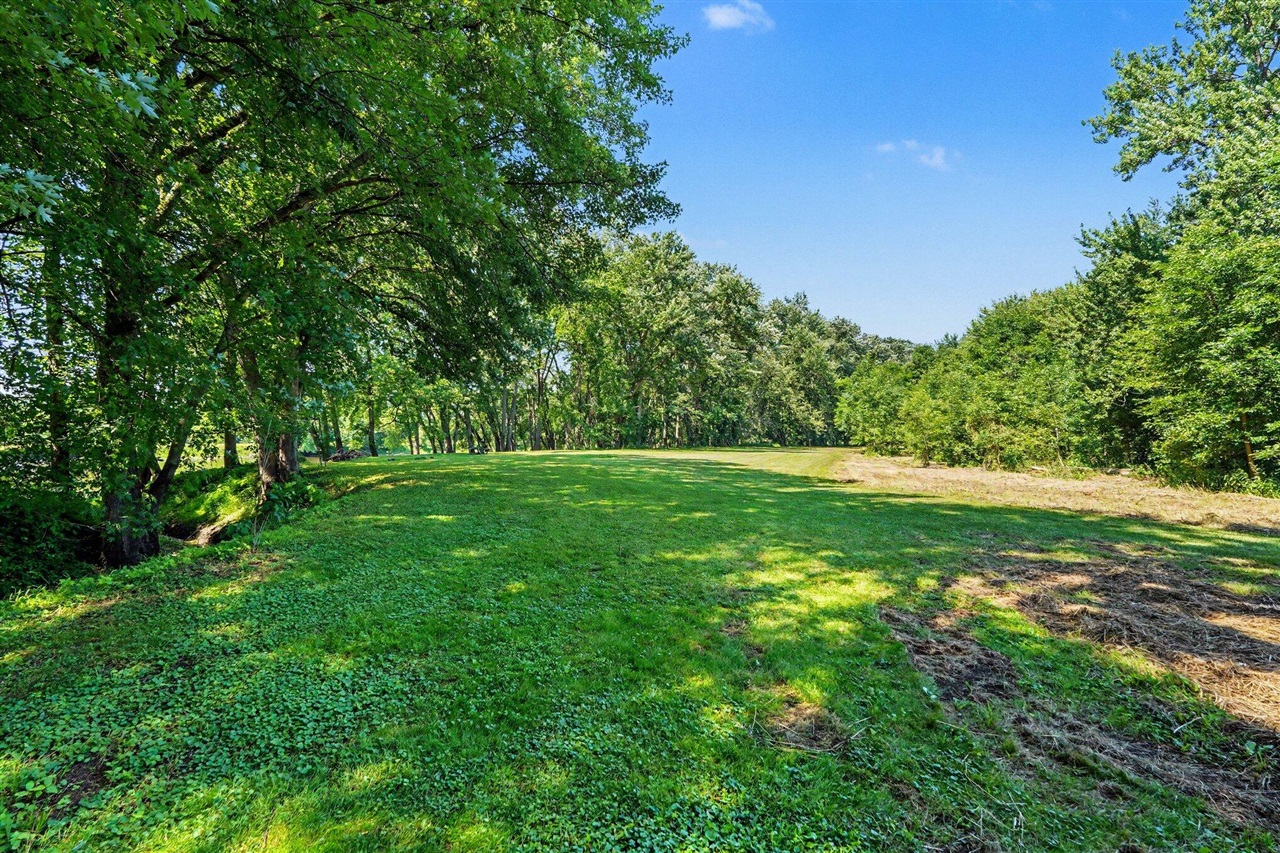 main property photo 29