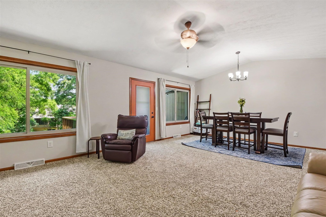 property viewer photo 12