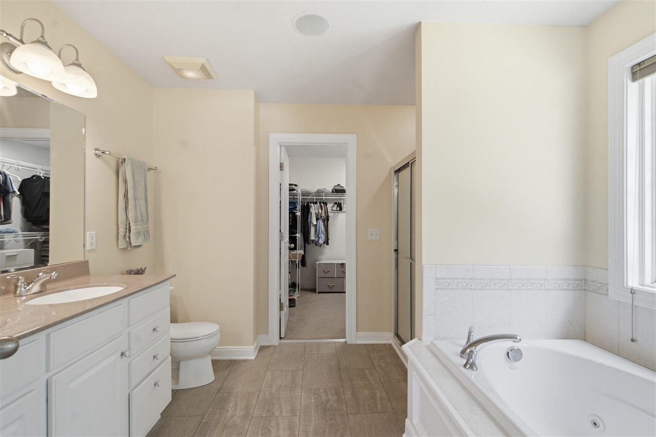 property viewer photo 24