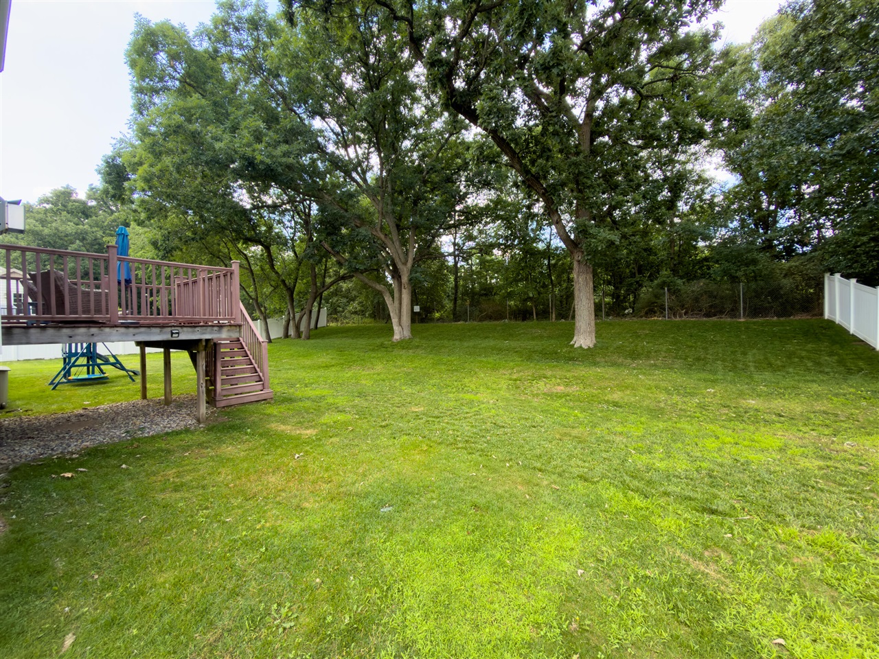 property viewer photo 40
