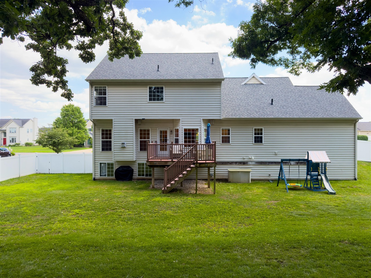 property viewer photo 42
