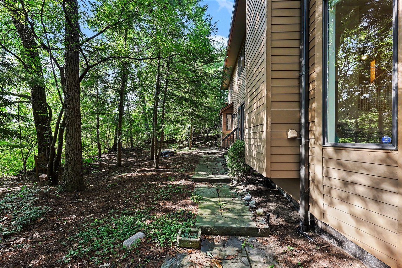 main property photo 76